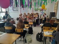 Promyczki podczas występu