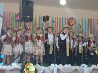 Folk łączy pokolenia