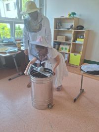 Spotkanie z pszczelarzem